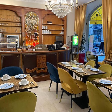 Balzac Hotel Restaurant ฟูแฌร์ ภายนอก รูปภาพ